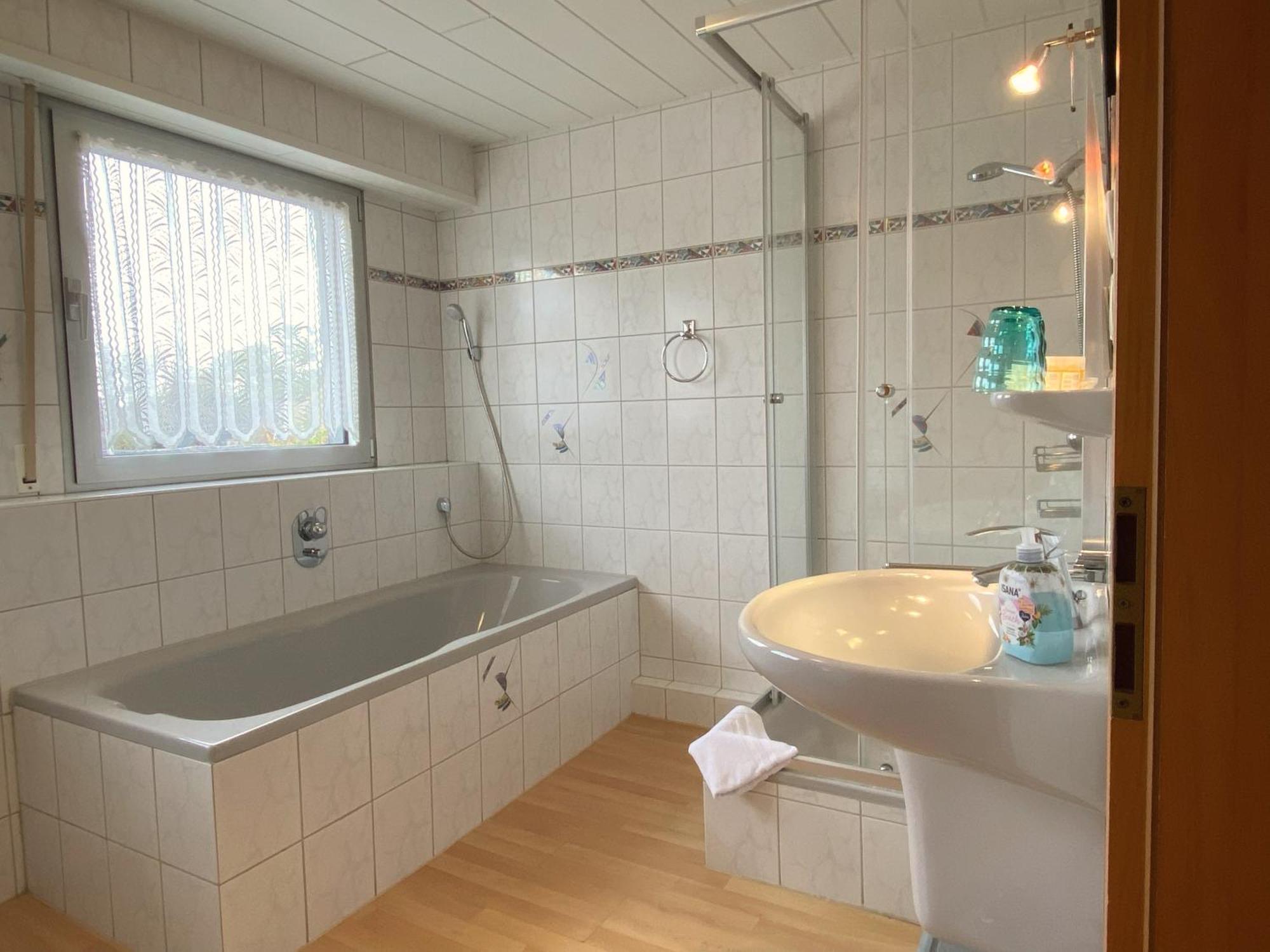 Hotel-Restaurant-Haus Berger Viersen Eksteriør bilde