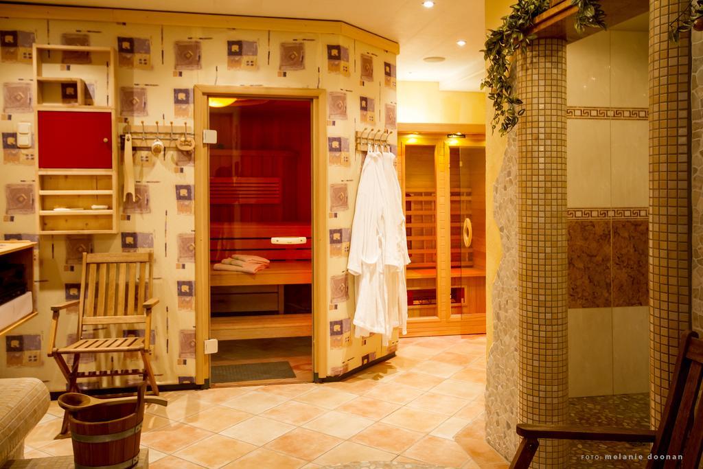 Hotel-Restaurant-Haus Berger Viersen Eksteriør bilde