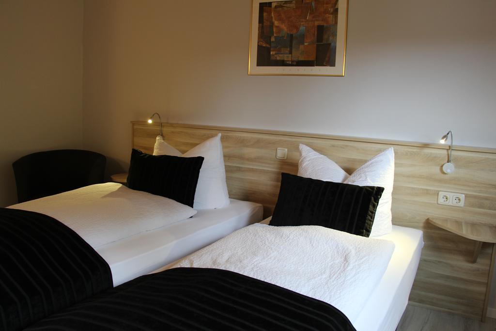 Hotel-Restaurant-Haus Berger Viersen Eksteriør bilde